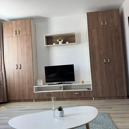 Апартаменты Lira Эфорие Норд